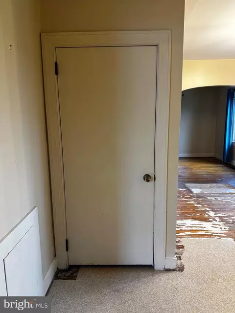 Entry Way - 3871 Meadow Bridge Rd, Salisbury, MD 21804 photo 1 of 3
