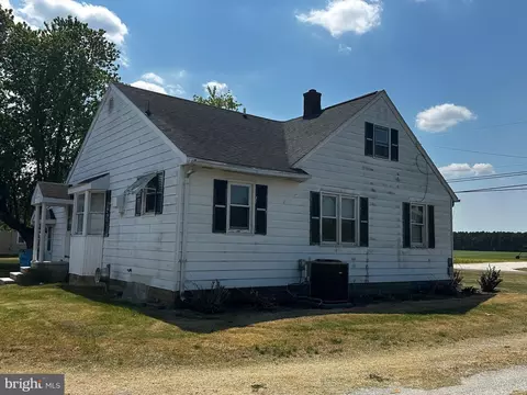Exterior - 3871 Meadow Bridge Rd, Salisbury, MD 21804 photo 4 of 10