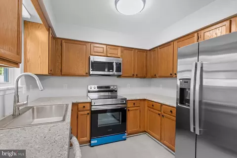 Kitchen - 210 Bradley St, Hebron, MD 21830 photo 5 of 6
