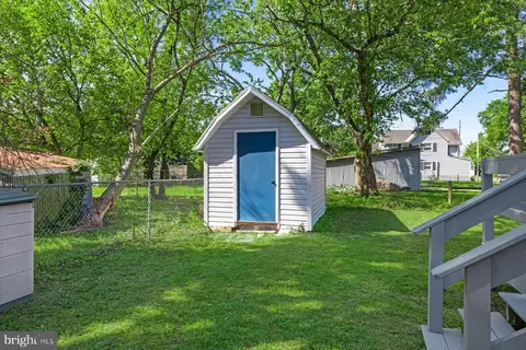 Exterior - 210 Bradley St, Hebron, MD 21830 photo 7 of 11