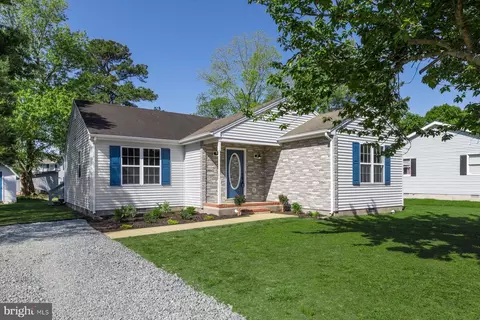 210 Bradley St, Hebron, MD 21830