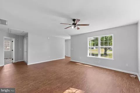 Living - 210 Bradley St, Hebron, MD 21830 photo 3 of 6