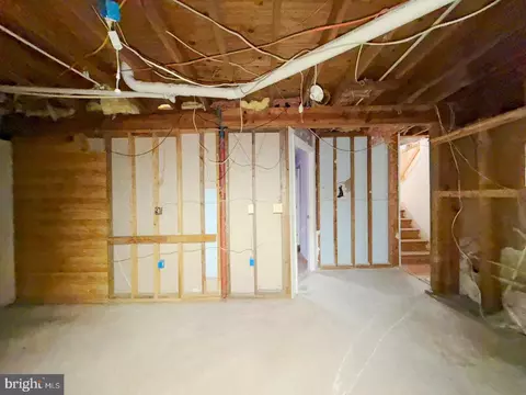 Entry Way - 1709 Emerson Ave, Salisbury, MD 21801 photo 5 of 6