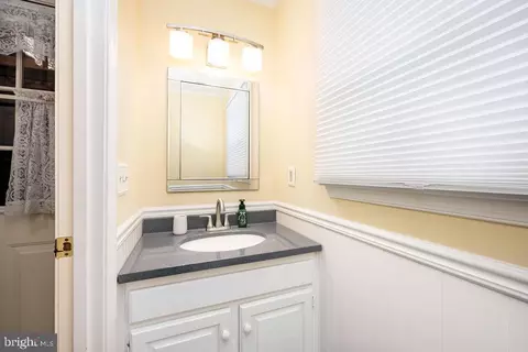 Entry Way - 8928 Lynch Dr, Delmar, MD 21875 photo 5 of 8