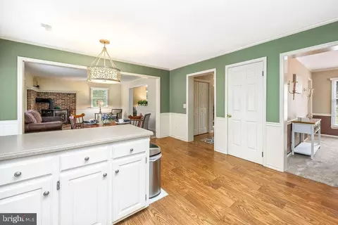 Entry Way - 8928 Lynch Dr, Delmar, MD 21875 photo 4 of 8