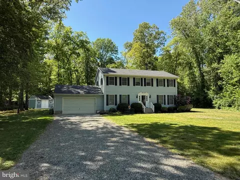 8928 Lynch Dr, Delmar, MD 21875