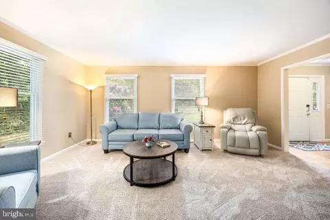 Living - 8928 Lynch Dr, Delmar, MD 21875 photo 3 of 7