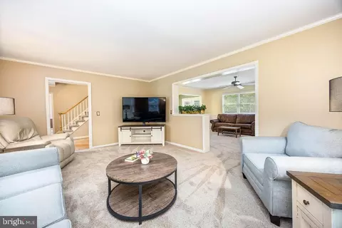 Living - 8928 Lynch Dr, Delmar, MD 21875 photo 4 of 7