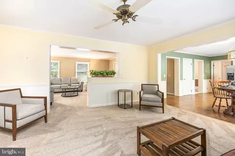 Living - 8928 Lynch Dr, Delmar, MD 21875 photo 6 of 7