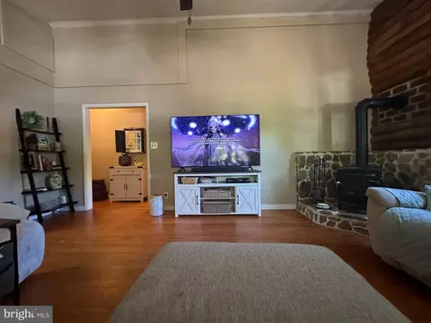 Living - 28407 Old Eden Rd, Eden, MD 21822 photo 1 of 1