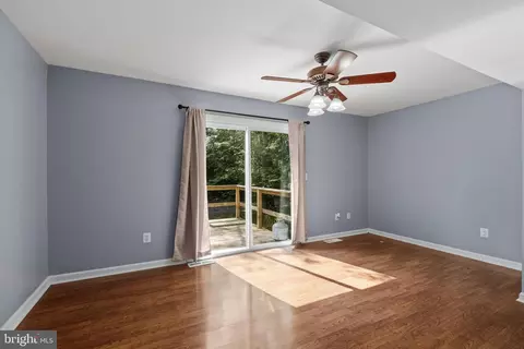 Living - 731 Hemlock St, Salisbury, MD 21804 photo 1 of 3
