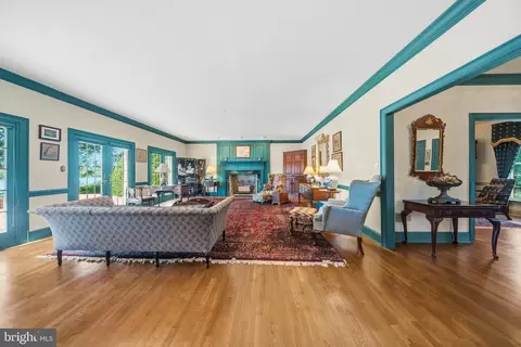 Living - 5396 Nithsdale Dr, Salisbury, MD 21801 photo 4 of 7