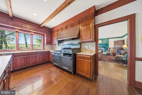 Kitchen - 5396 Nithsdale Dr, Salisbury, MD 21801 photo 5 of 5