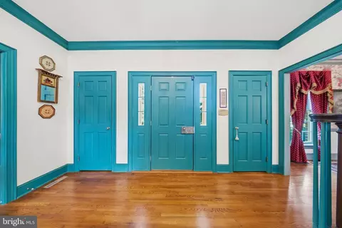 Entry Way - 5396 Nithsdale Dr, Salisbury, MD 21801 photo 3 of 10