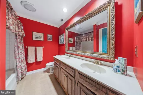 Bath - 5396 Nithsdale Dr, Salisbury, MD 21801 photo 2 of 3