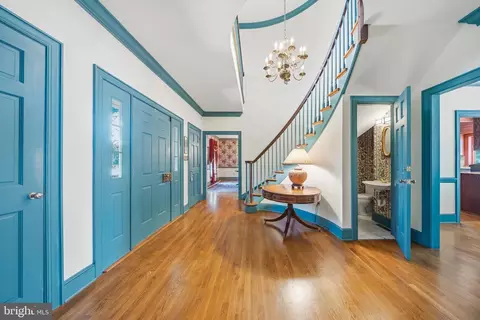 Entry Way - 5396 Nithsdale Dr, Salisbury, MD 21801 photo 2 of 10