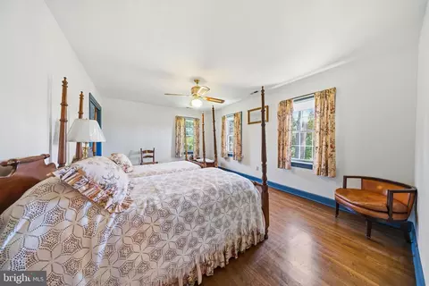 Bedroom - 5396 Nithsdale Dr, Salisbury, MD 21801 photo 5 of 6