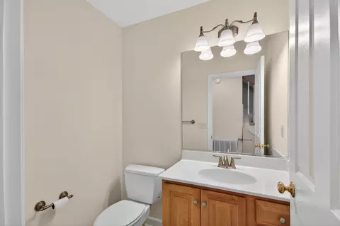 Bath - 313 Gunbys Mill Dr, Salisbury, MD 21804 photo 2 of 4