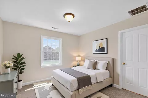 Bedroom - 313 Gunbys Mill Dr, Salisbury, MD 21804 photo 4 of 10