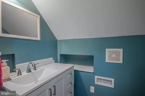Bath - 30119 Providence Dr, Salisbury, MD 21804 photo 6 of 6