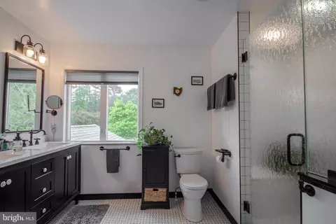 Bath - 30119 Providence Dr, Salisbury, MD 21804 photo 2 of 6