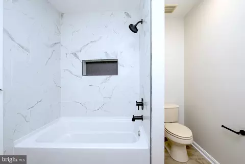 Bath - 6957 Amber Fields Ct, Salisbury, MD 21804 photo 4 of 6