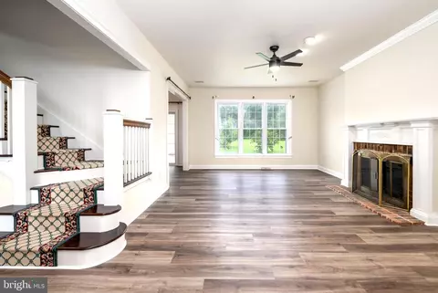 Living - 6957 Amber Fields Ct, Salisbury, MD 21804 photo 2 of 4