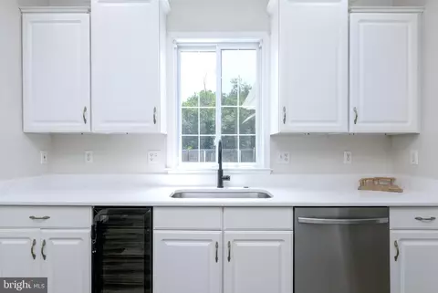 Kitchen - 6957 Amber Fields Ct, Salisbury, MD 21804 photo 4 of 4