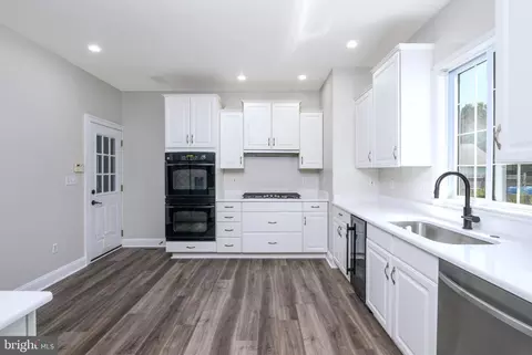 Kitchen - 6957 Amber Fields Ct, Salisbury, MD 21804 photo 1 of 4