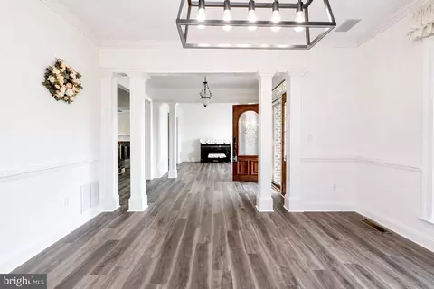 Entry Way - 6957 Amber Fields Ct, Salisbury, MD 21804 photo 8 of 16