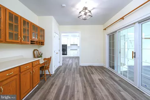 Entry Way - 6957 Amber Fields Ct, Salisbury, MD 21804 photo 2 of 16