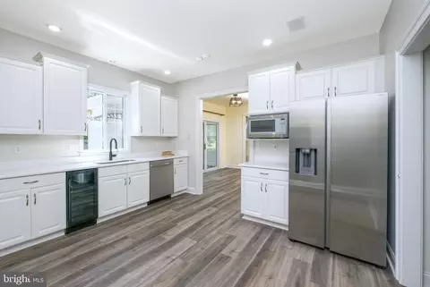 Kitchen - 6957 Amber Fields Ct, Salisbury, MD 21804 photo 2 of 4