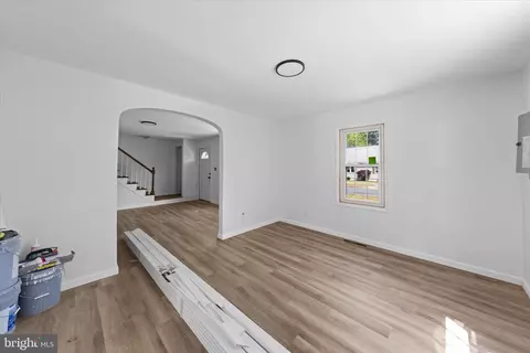 Entry Way - 226 North Blvd, Salisbury, MD 21801 photo 5 of 14