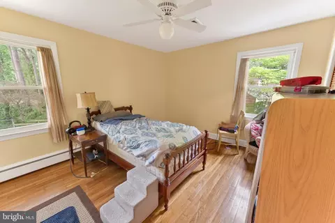 Bedroom - 518 Loblolly Ln, Salisbury, MD 21801 photo 3 of 12
