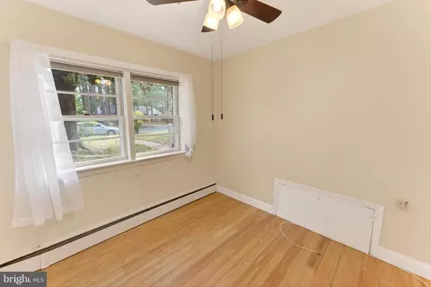Bedroom - 518 Loblolly Ln, Salisbury, MD 21801 photo 2 of 12