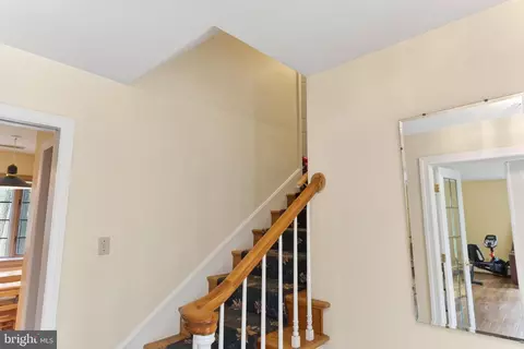 Entry Way - 518 Loblolly Ln, Salisbury, MD 21801 photo 8 of 10