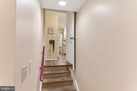 Entry Way - 518 Loblolly Ln, Salisbury, MD 21801 photo 7 of 10
