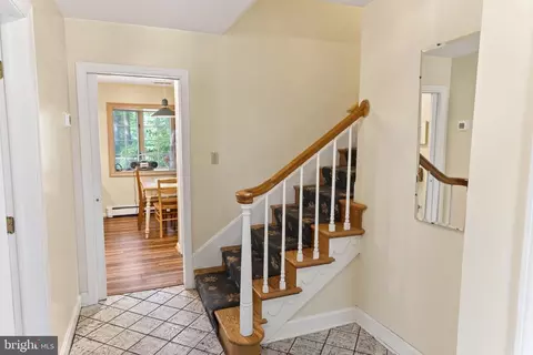 Entry Way - 518 Loblolly Ln, Salisbury, MD 21801 photo 3 of 10