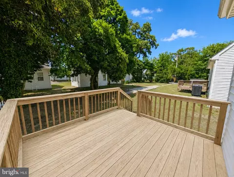 Exterior - 904 Hanson St, Salisbury, MD 21801 photo 2 of 2