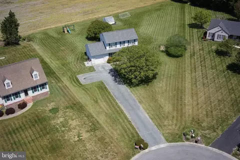 30734 Satterfield Ct, Salisbury, MD 21804