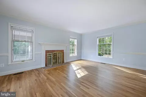 Living - 1113 Cotton Patch Island Is, Salisbury, MD 21801 photo 2 of 5