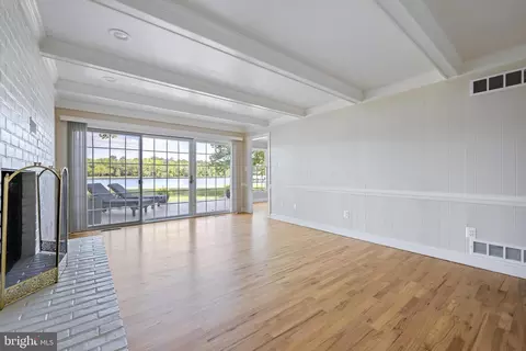 Living - 1113 Cotton Patch Island Is, Salisbury, MD 21801 photo 4 of 5