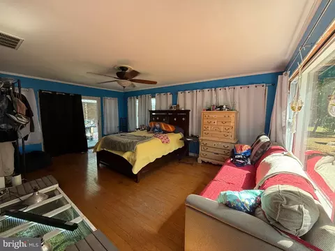 Bedroom - 1214 Johnson Rd, Salisbury, MD 21804 photo 3 of 4