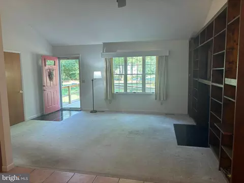 Living - 207 Thrasher Way, Salisbury, MD 21804 photo 2 of 2