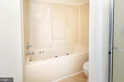 Bath - 1048 E Schumaker Manor Dr, Salisbury, MD 21804 photo 6 of 8