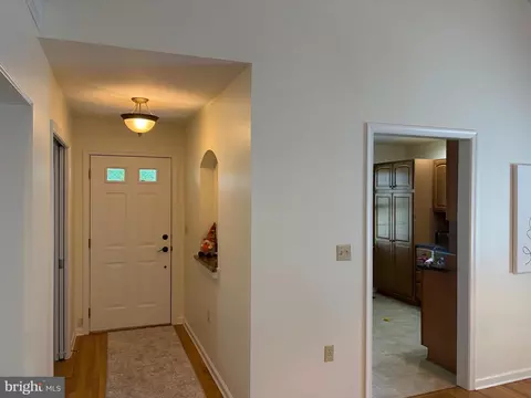 Entry Way - 1048 E Schumaker Manor Dr, Salisbury, MD 21804 photo 3 of 9