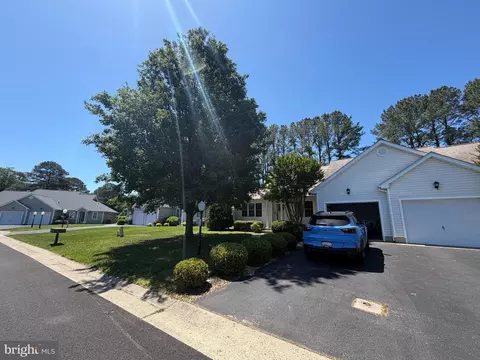 Exterior - 1048 E Schumaker Manor Dr, Salisbury, MD 21804 photo 2 of 15