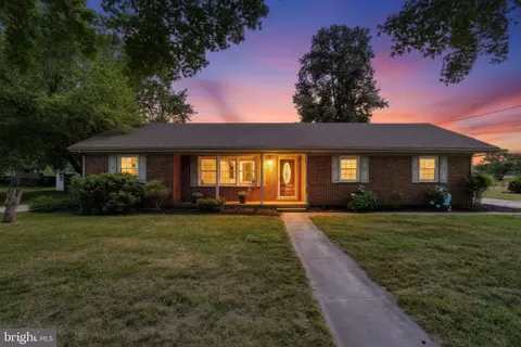 103 Whayland Dr, Hebron, MD 21830