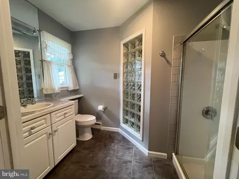 Bath - 8840 Shell Rd, Delmar, MD 21875 photo 2 of 2