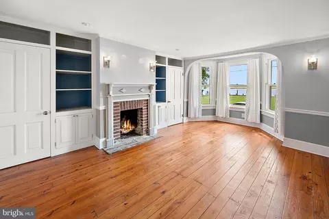 Living - 23826 River St, Quantico, MD 21856 photo 3 of 13